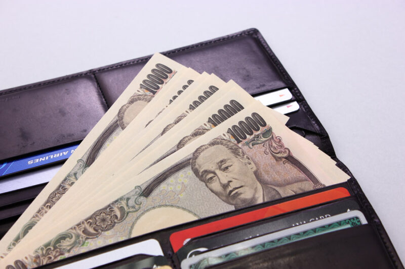 財布の中の一万円札